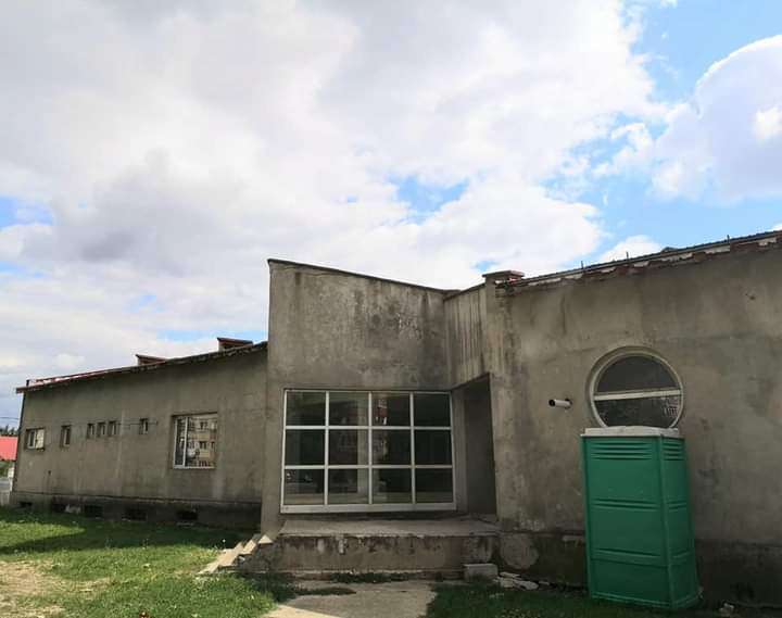 Primarul municipiului Târgoviște, Daniel Cristian Stan, transformă o clădire nefolosită în centru social pentru bătrâni 