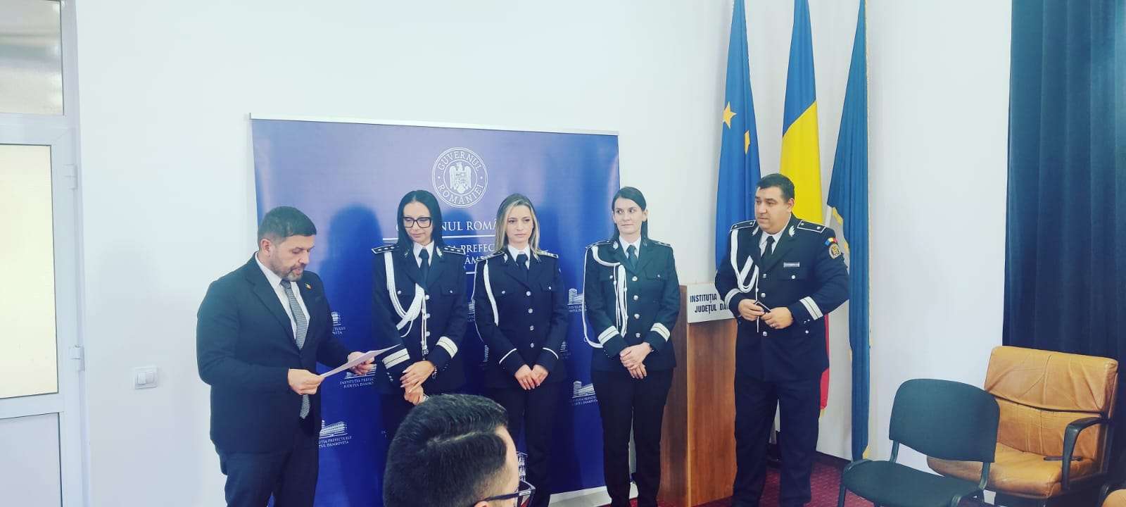 Recunoaștere oficială pentru munca depusă: doi polițiști dâmbovițeni, avansați înainte de termen